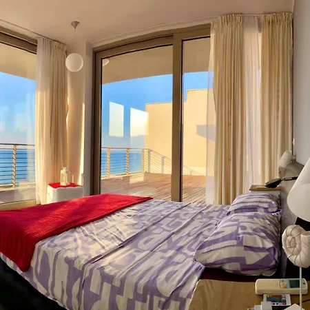 Sea View Penthouse Apartment *